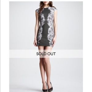 Alexander McQueen Lace-Print Cap-Sleeve Dress